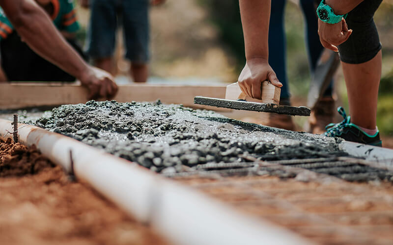 How Contractors Can Improve Efficiency with High-Performance Cement
